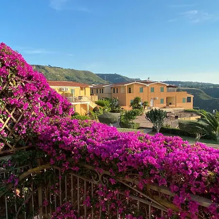 Il Giardino Su Tropea - A Garden Overlooking Tropea * 帕尔盖利亚