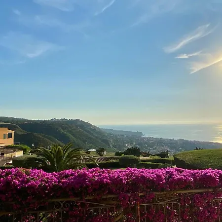 Appartamento Il Giardino Su Tropea - A Garden Overlooking Tropea